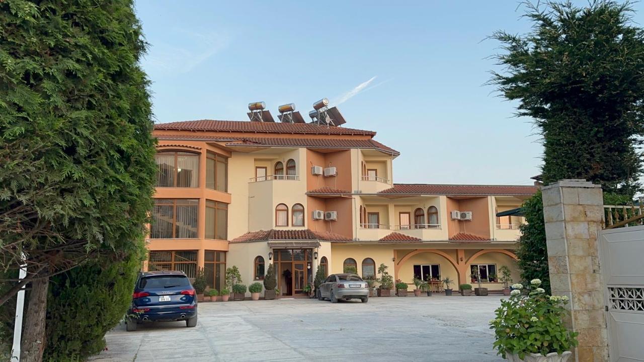Hotel Rritja E Koranit Tushemisht Zewnętrze zdjęcie