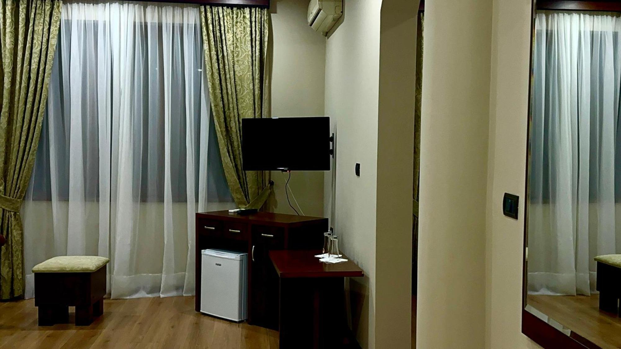 Hotel Rritja E Koranit Tushemisht Zewnętrze zdjęcie