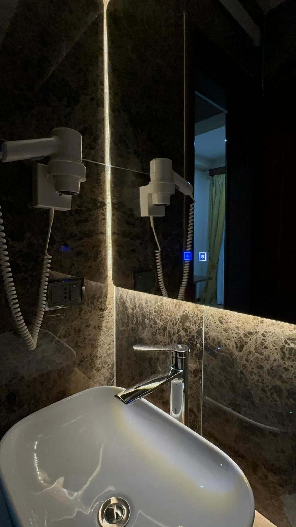 Hotel Rritja E Koranit Tushemisht Zewnętrze zdjęcie