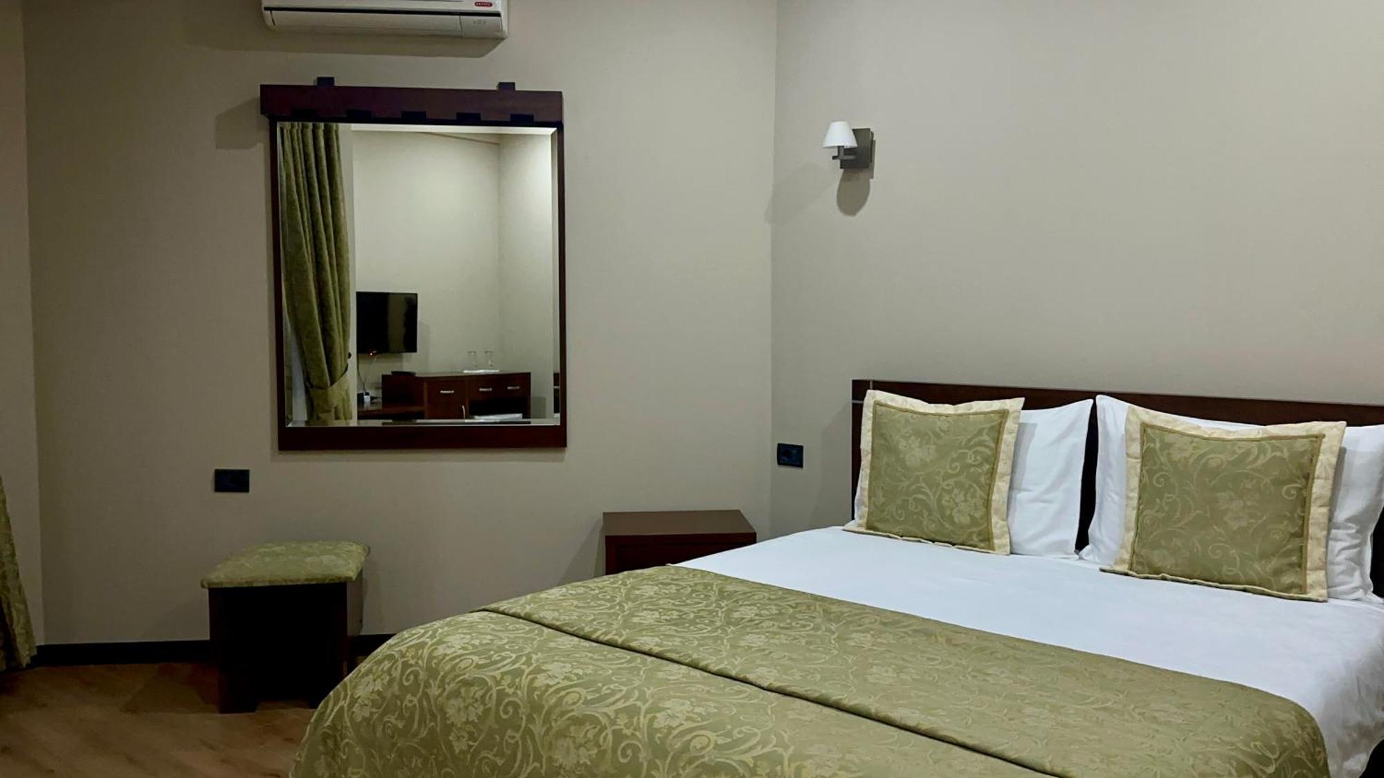 Hotel Rritja E Koranit Tushemisht Zewnętrze zdjęcie