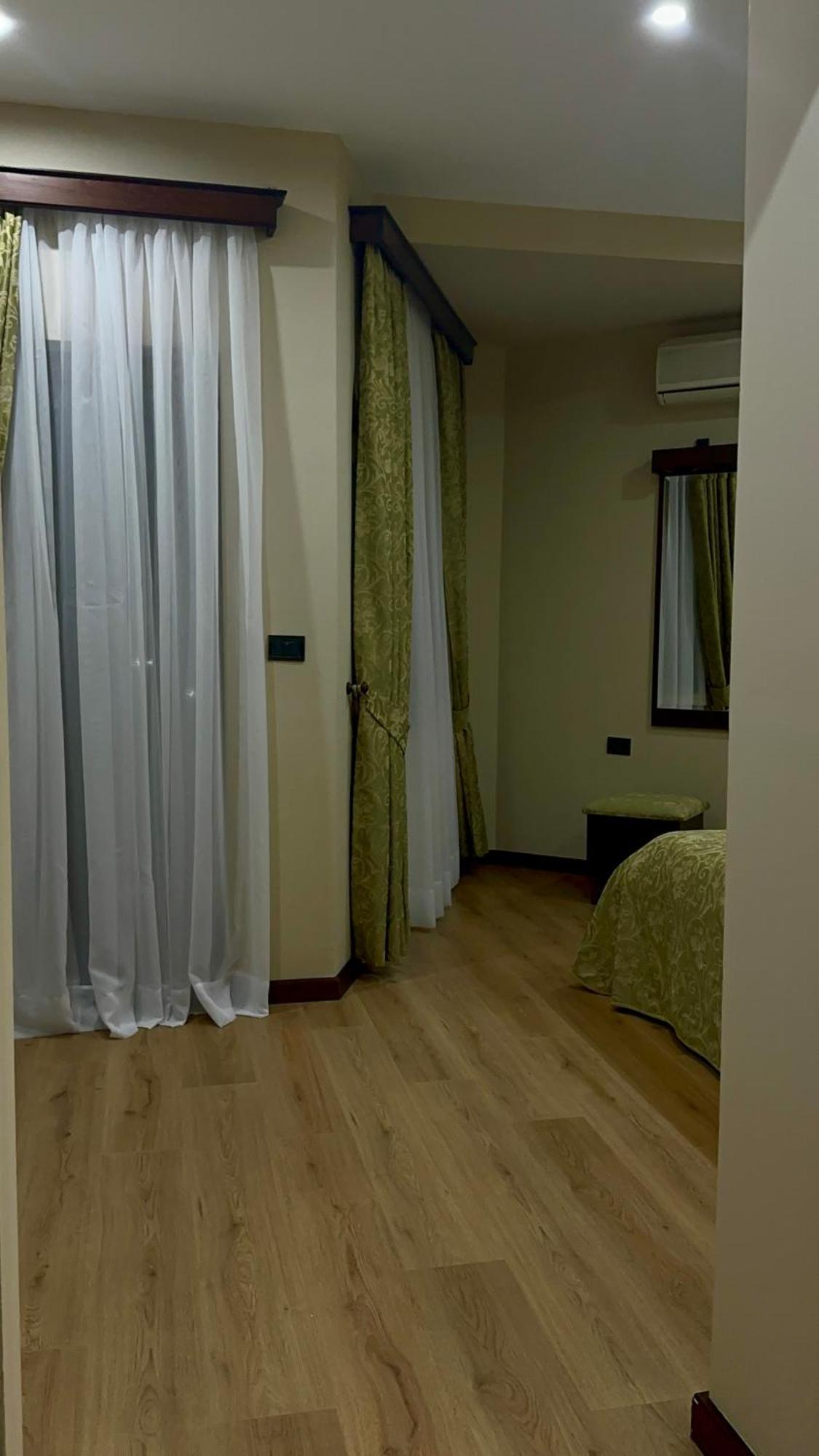 Hotel Rritja E Koranit Tushemisht Zewnętrze zdjęcie