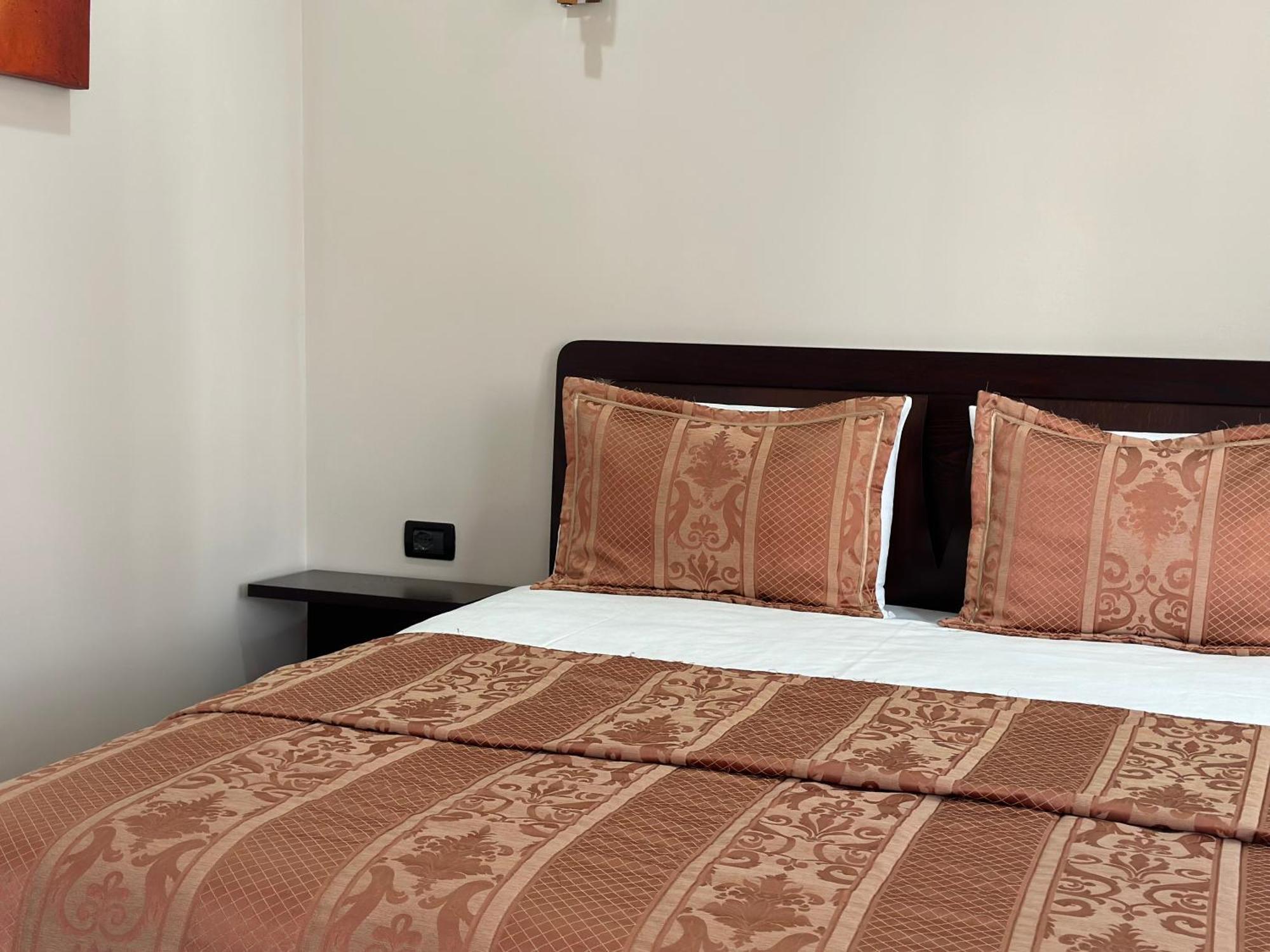 Hotel Rritja E Koranit Tushemisht Zewnętrze zdjęcie
